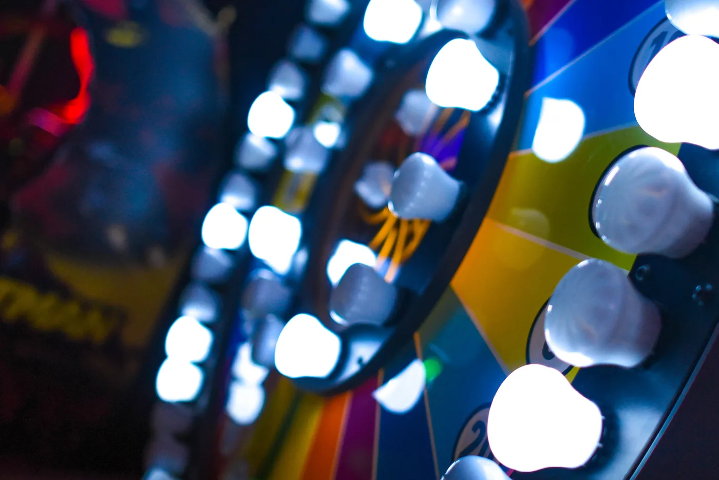 Spin to win gamification campaign for email capture - automatic lead generation